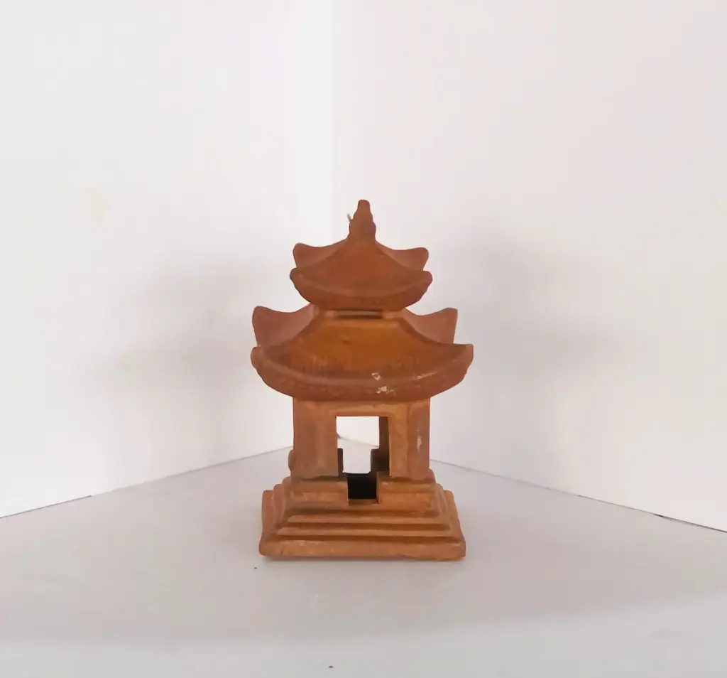 Trang Trí Đồ Gốm -Nhà Vuông