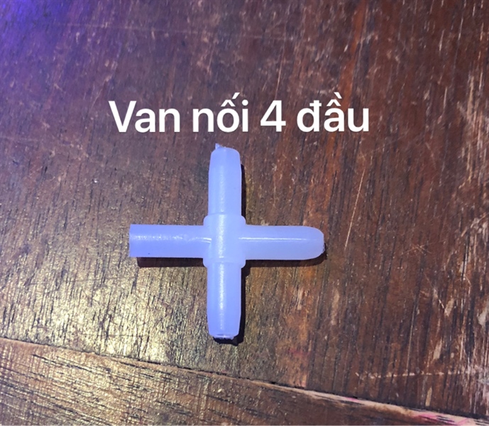 Van Trắng Nối 4 Đầu (cái)