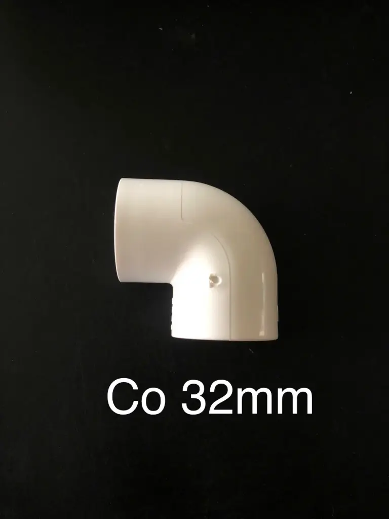 Co ống nước trắng phi 32