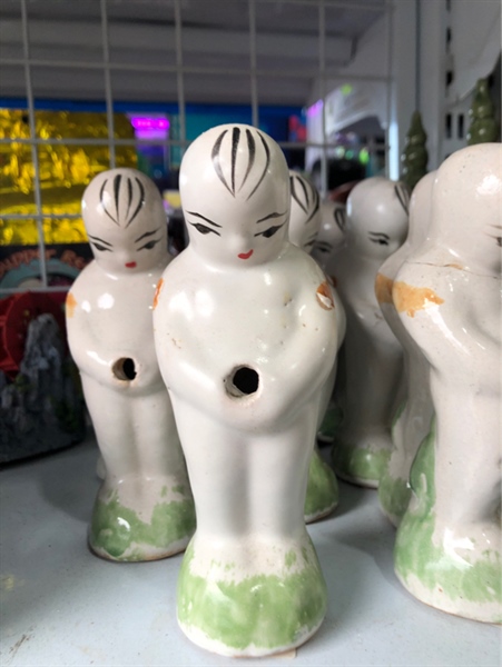 Trang Trí Hồ Cá - Non Bộ (Chú Tiểu)