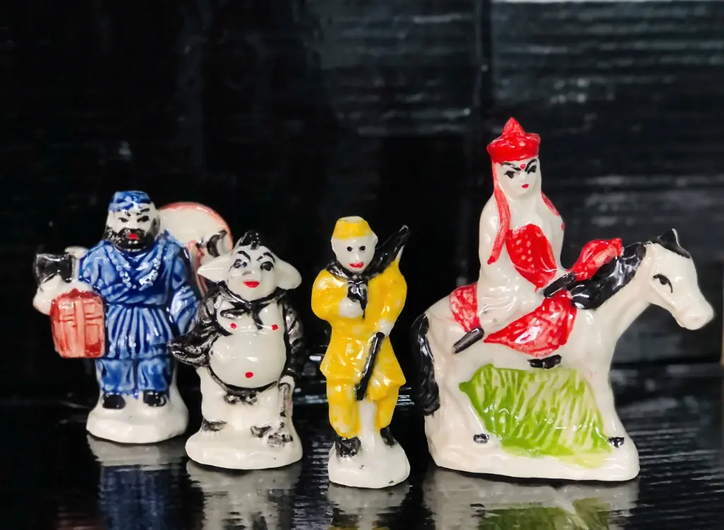 Trang Trí Đồ Gốm Men - Thầy Trò Thỉnh Kinh