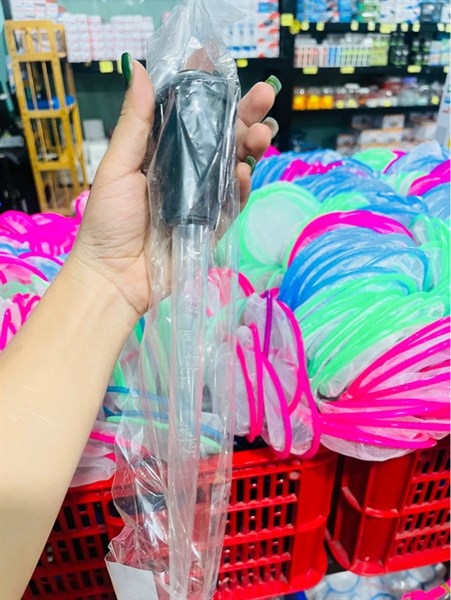 Dụng Cụ Bóp Tay Hút Cặn Bể Cá (50ml)