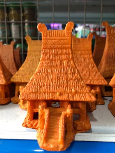 [TRATRI.00238] Trang Trí Hồ Cá - Non Bộ (Nhà Sàn Đỏ Nhỏ)