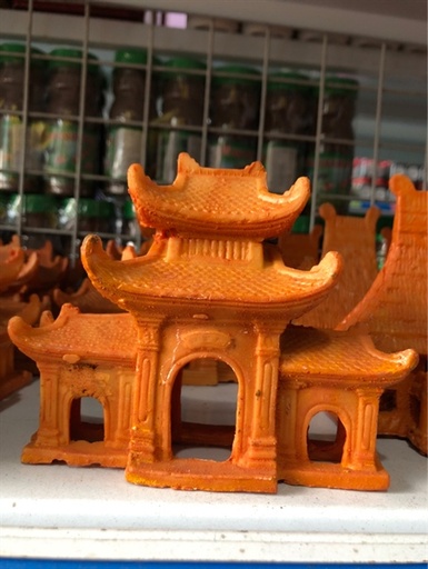 [TRATRI.00259] Trang Trí Hồ Cá - Non Bộ (Đền Vuông Lớn)