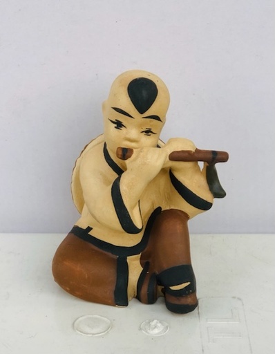 [TRATRI.00286] Trang Trí Đồ Gốm - Bé Thổi Sáo