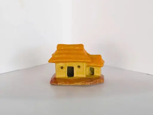 [PGF.TRATRI.00432] Trang Trí Đồ Gốm - Nhà Rơm Trung